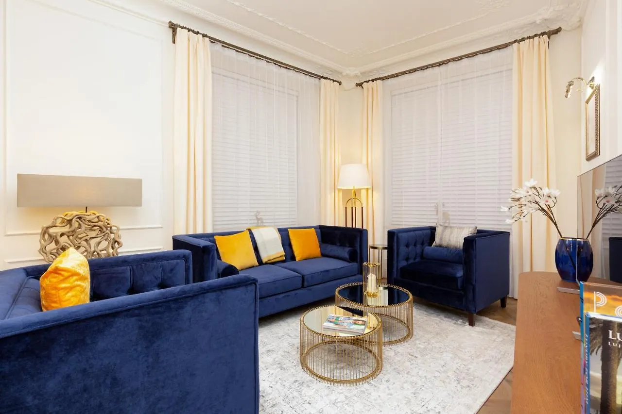 Royal Apartment Kopernika By Renters Prestige Varsovia