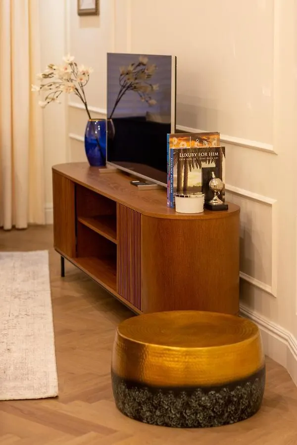 Royal Apartment Kopernika By Renters Prestige Varsovia
