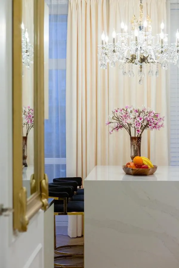 Royal Apartment Kopernika By Renters Prestige Varsovia 0*,